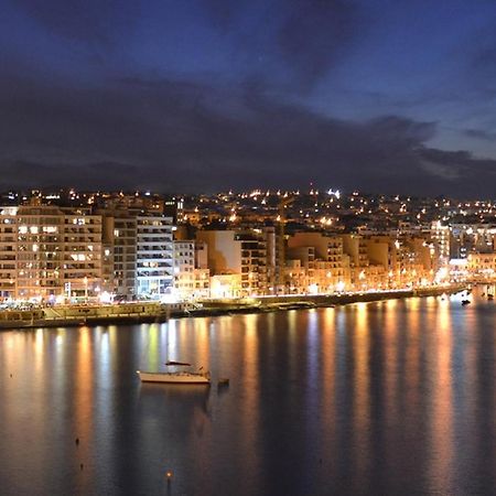 Spectacular Apartment Valletta And Harbour Views Sliema Bagian luar foto