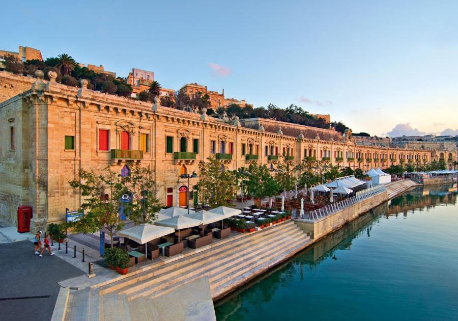 Spectacular Apartment Valletta And Harbour Views Sliema Bagian luar foto