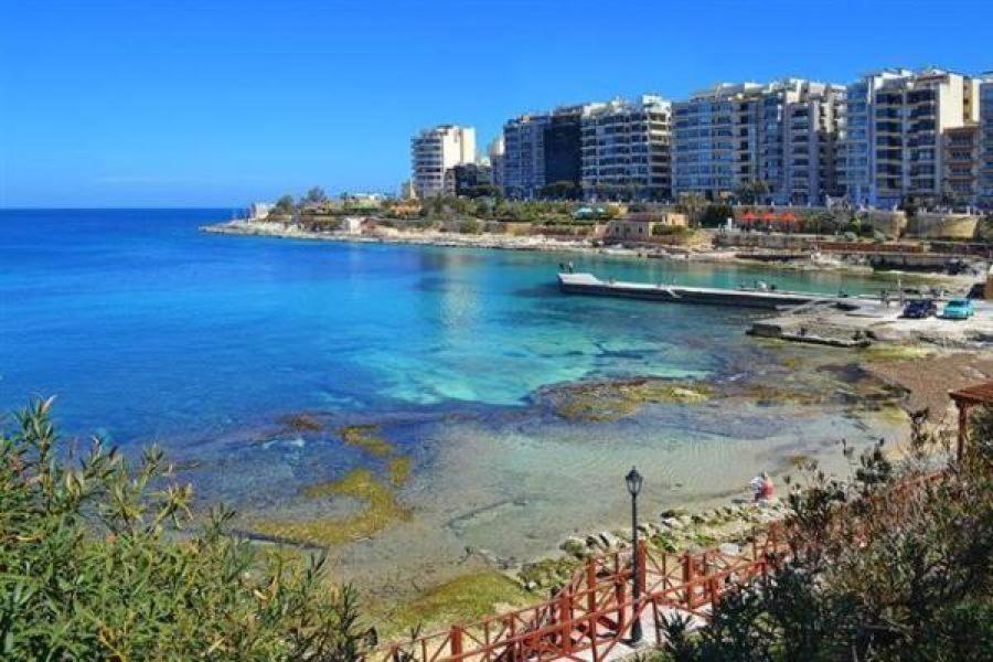 Spectacular Apartment Valletta And Harbour Views Sliema Bagian luar foto