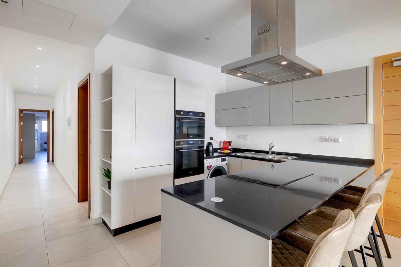 Spectacular Apartment Valletta And Harbour Views Sliema Bagian luar foto