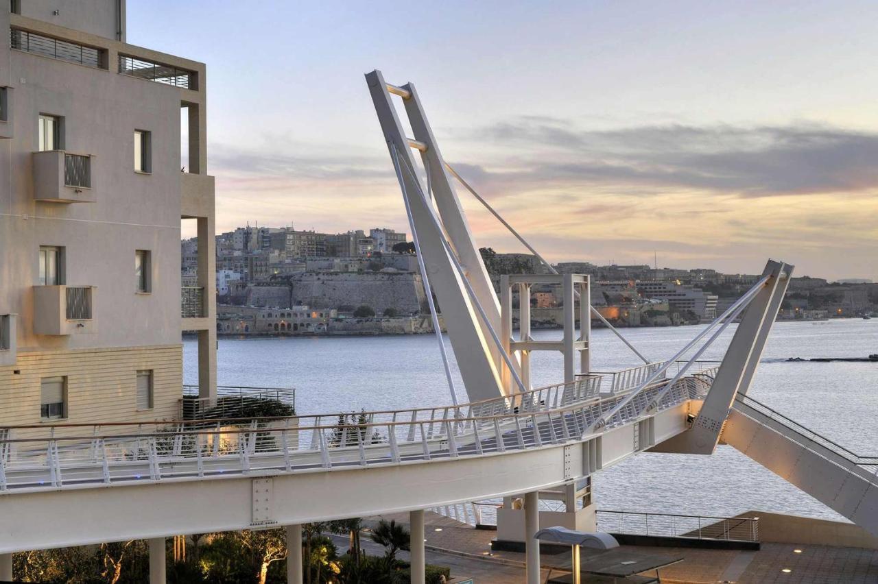 Spectacular Apartment Valletta And Harbour Views Sliema Bagian luar foto