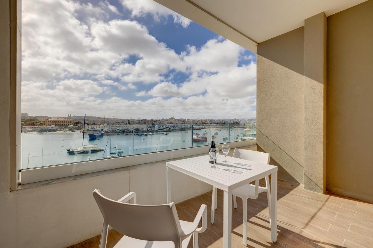 Spectacular Apartment Valletta And Harbour Views Sliema Bagian luar foto