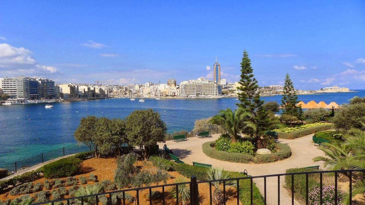 Spectacular Apartment Valletta And Harbour Views Sliema Bagian luar foto