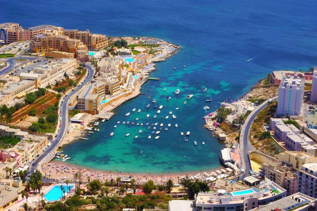 Spectacular Apartment Valletta And Harbour Views Sliema Bagian luar foto